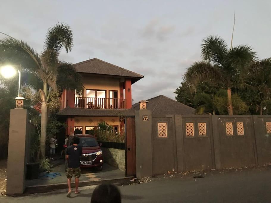 Villa Kenanga In Meninting By The Beach Mataram Exterior photo